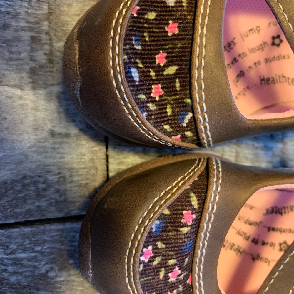 Healthtex Kate Corduroy Flower Shoes - Picture 7 of 7